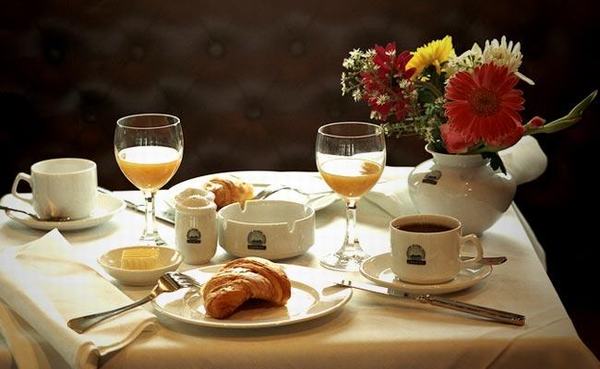 Du thuyền Emeraude 37 cabin